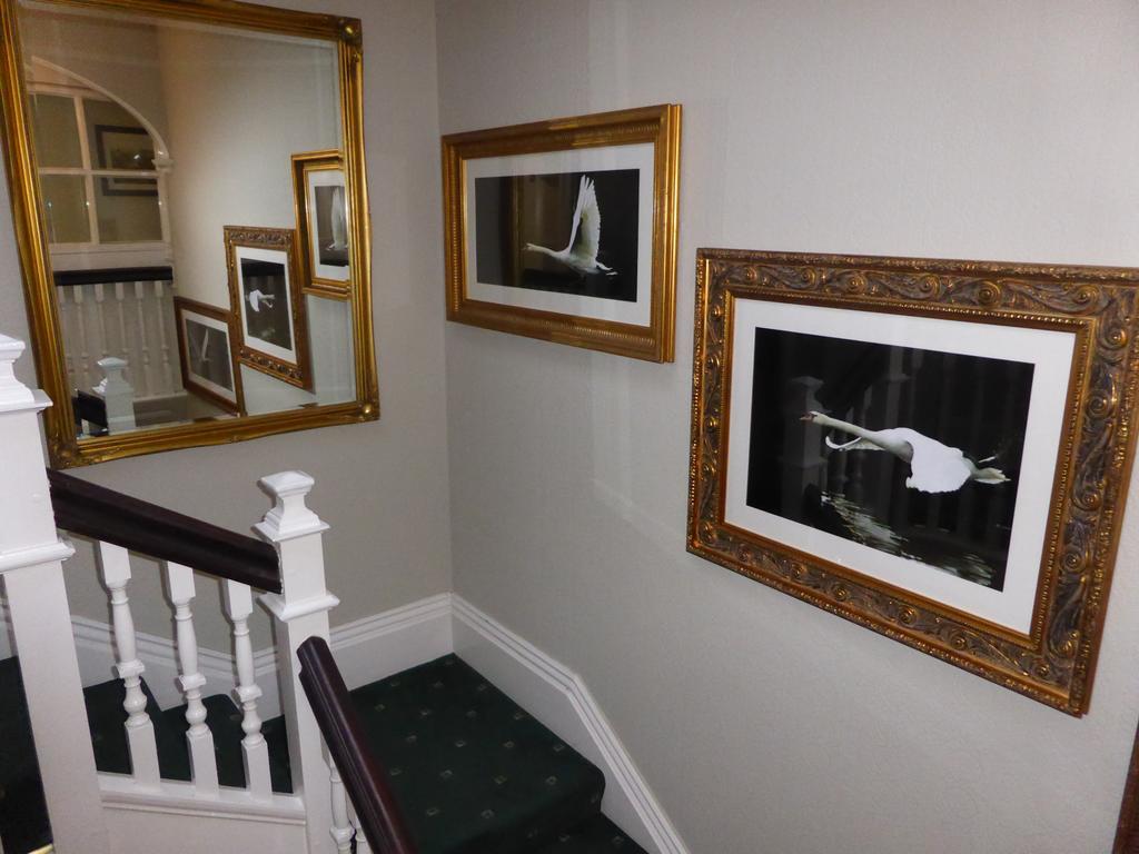 The Swan Inn スターミンスター・ニュートン エクステリア 写真