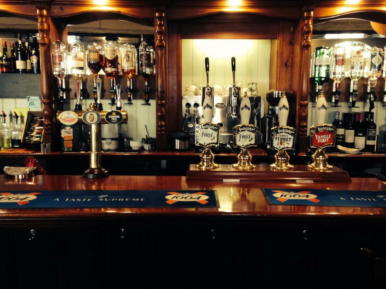 The Swan Inn スターミンスター・ニュートン エクステリア 写真