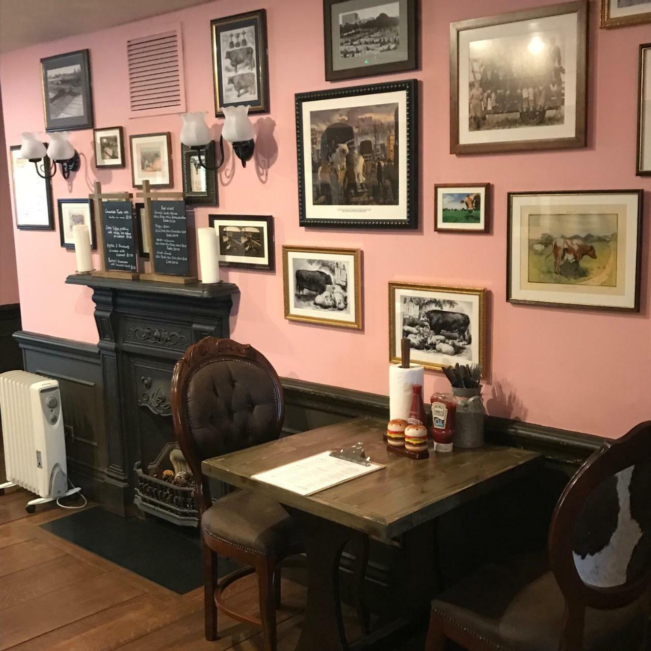 The Swan Inn スターミンスター・ニュートン エクステリア 写真